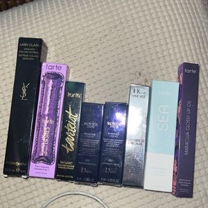 Makeup bundle